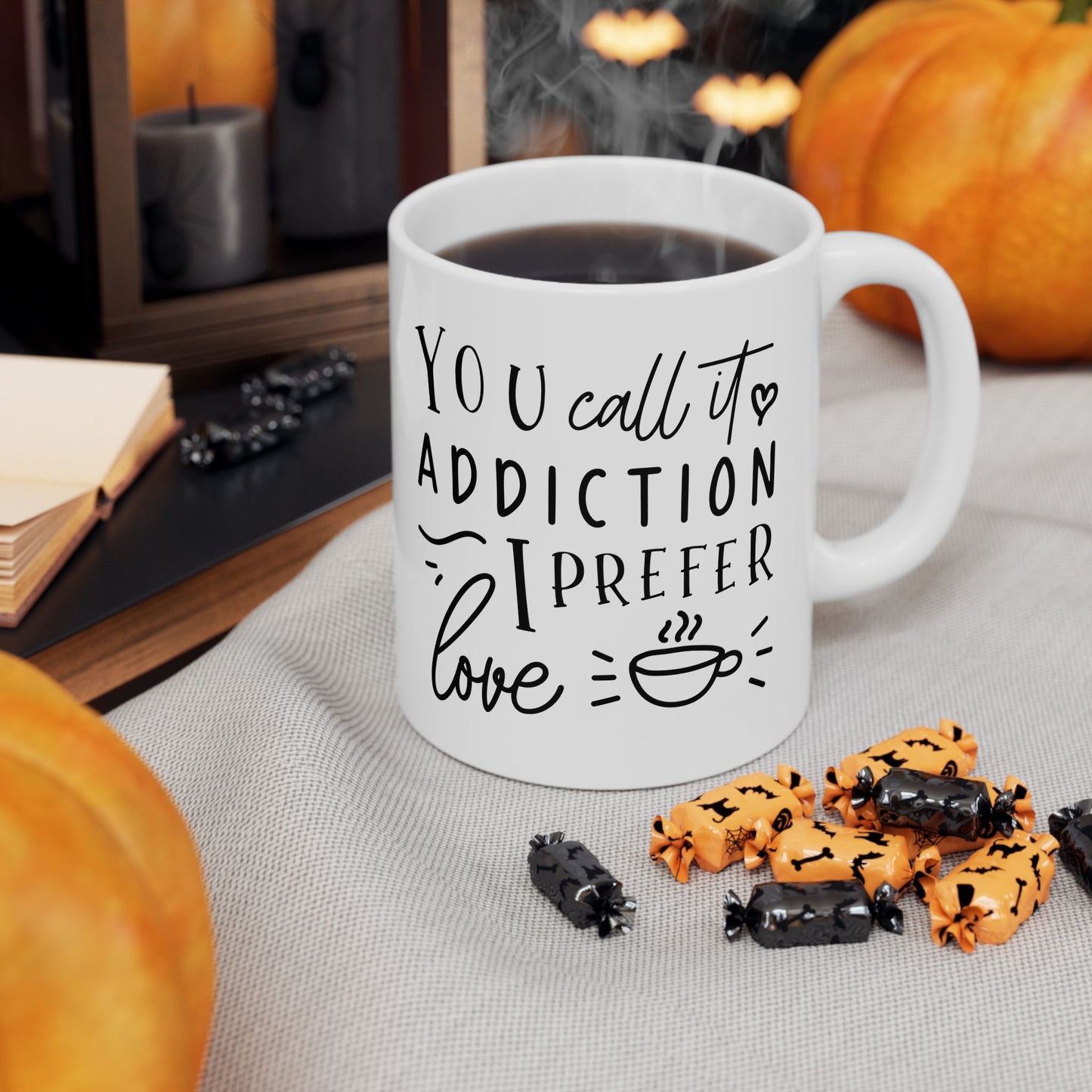 Bedruckte Kaffeetasse – 11oz (330 ml) – „Addiction“ – robust & stilvoll