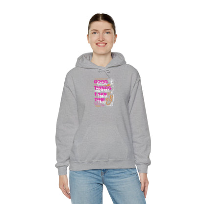"Good Things" Kapuzenpullover – Moderner Streetwear Look