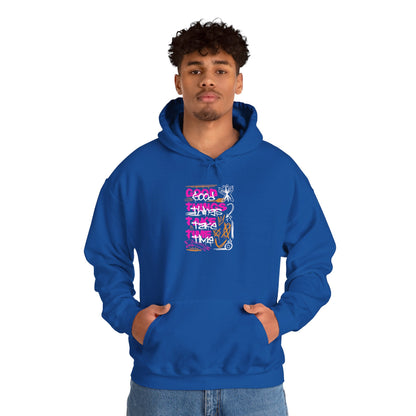 "Good Things" Kapuzenpullover – Moderner Streetwear Look