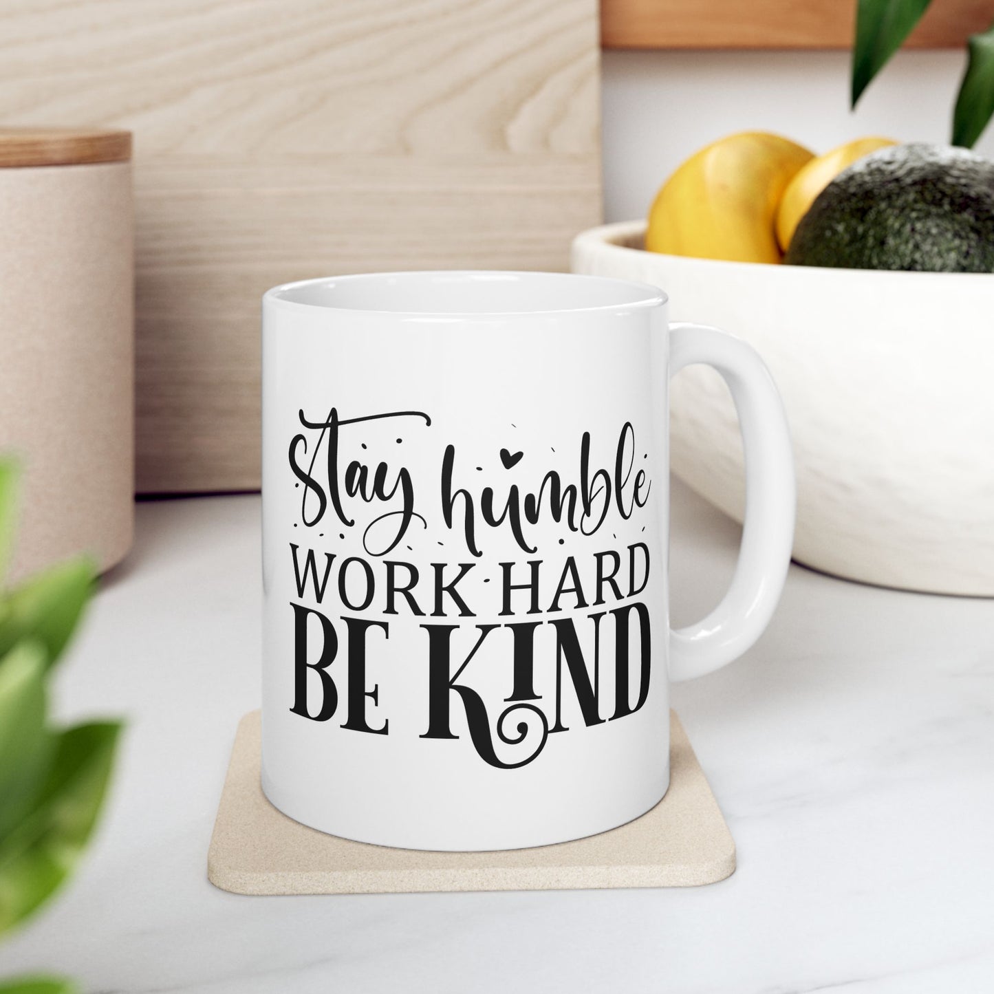 Bedruckte Kaffeetasse – 11oz (330 ml) – „Stay Humble“ – robust & stilvoll
